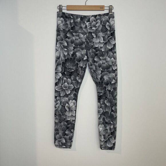 Athleta Floral $109 Elation Textured Stretch Tight Leggings Pants 7/8 Size M - Picture 1 of 11